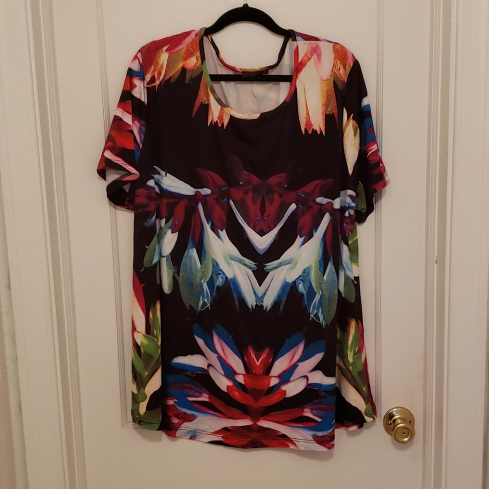 Black floral tunic - Azalea- 4X